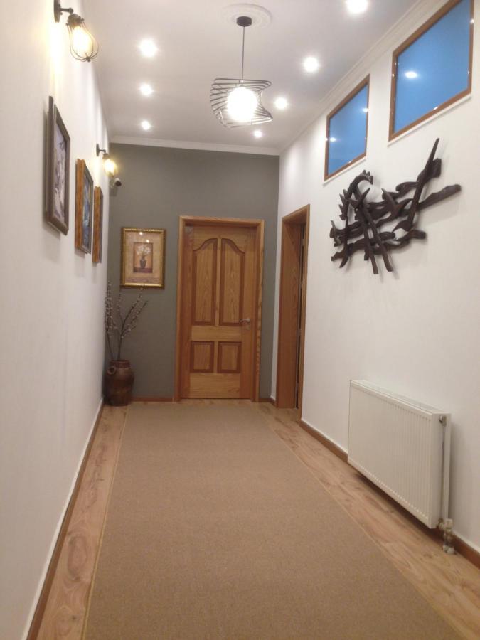 Hotel Bujtina Bicolli コルチャ エクステリア 写真