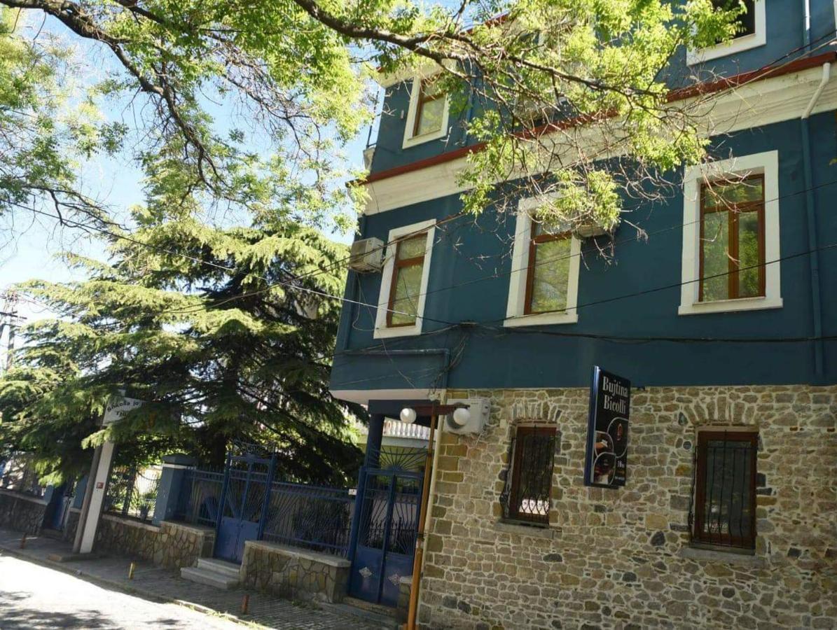 Hotel Bujtina Bicolli コルチャ エクステリア 写真
