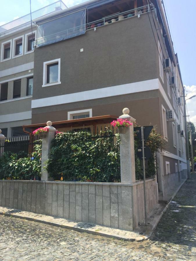Hotel Bujtina Bicolli コルチャ エクステリア 写真