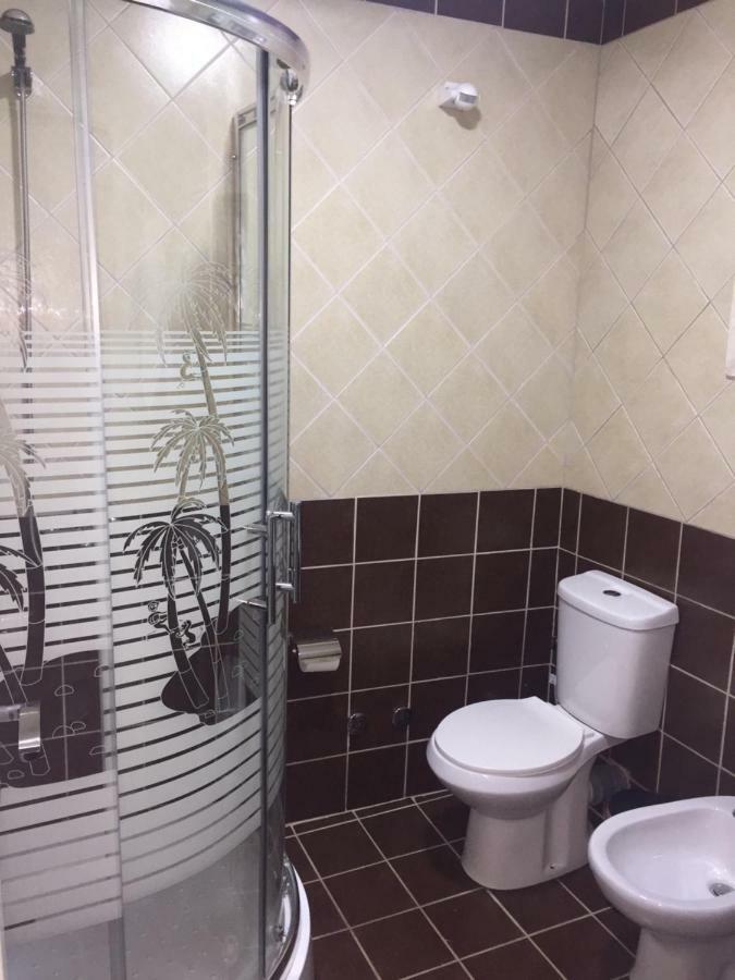 Hotel Bujtina Bicolli コルチャ エクステリア 写真